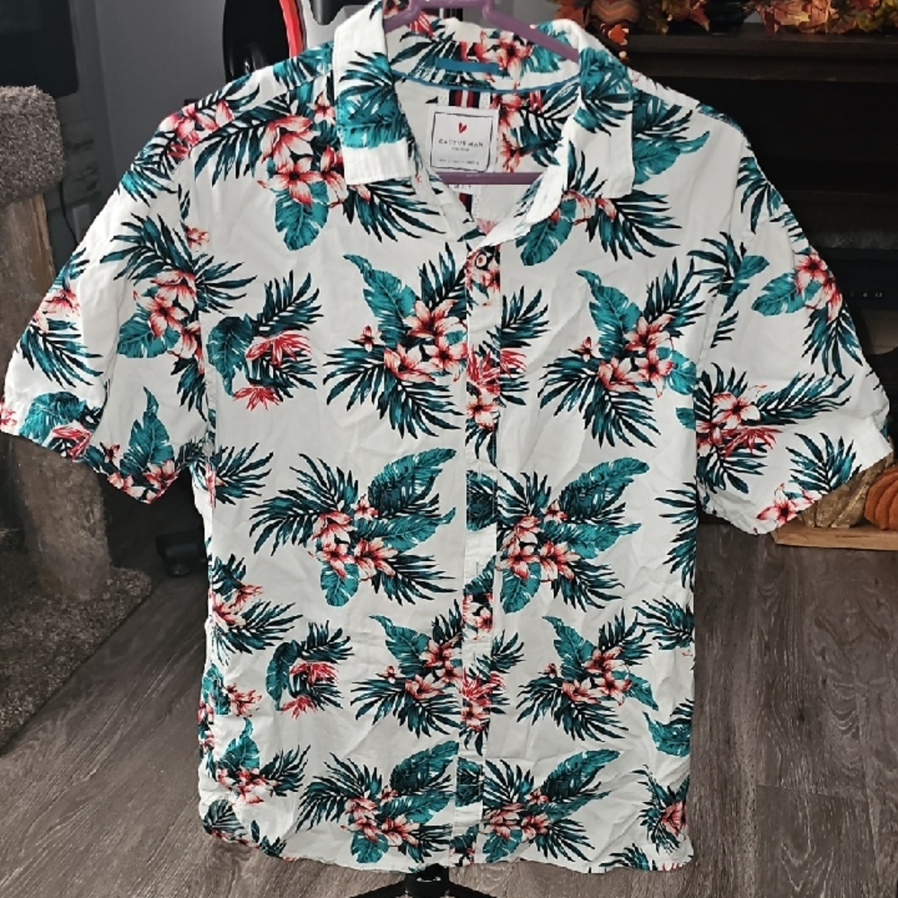 CACTUS MAN slim Fit Button Down Short Sleeve Shirt. Sz Large!!
